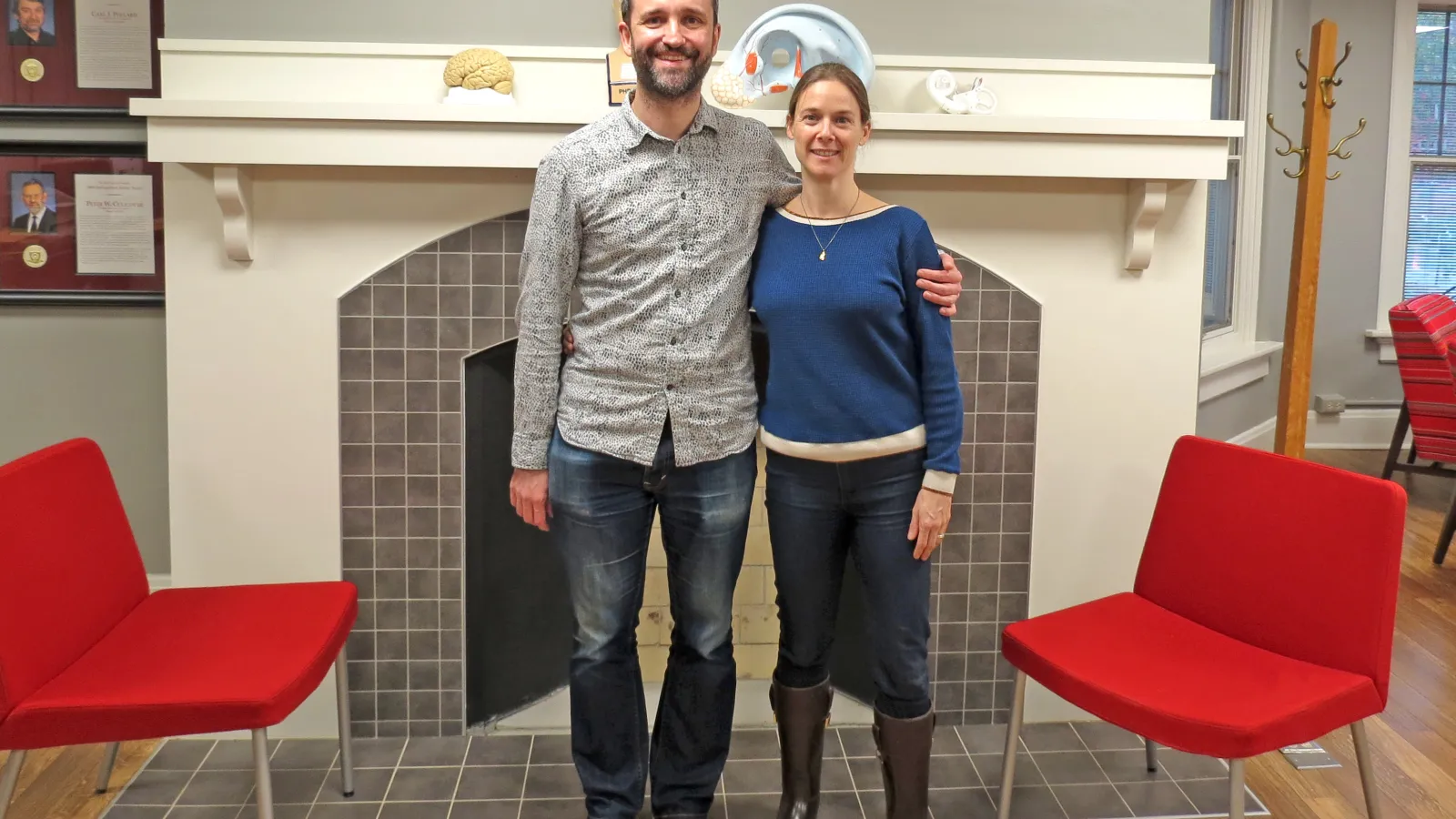 Bjoern Koehnlein and Marie-Catherine de Marneffe
