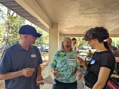 people visiting at the linguistics welcome picnic